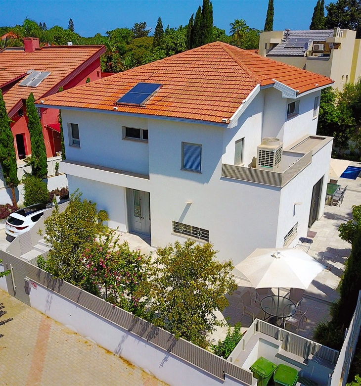 Villa in Herzliya Pituach 500 Sqm Plot 280 SqM Built